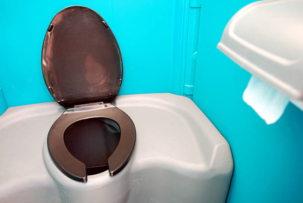  Hiawatha, KS Porta Potty Rental Pros
